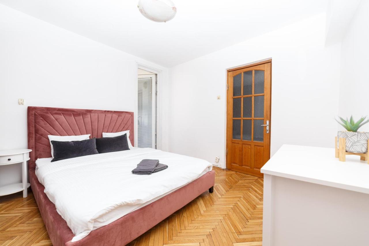 Color Ap Calea Victoriei 12C Apartman Bukarest Kültér fotó