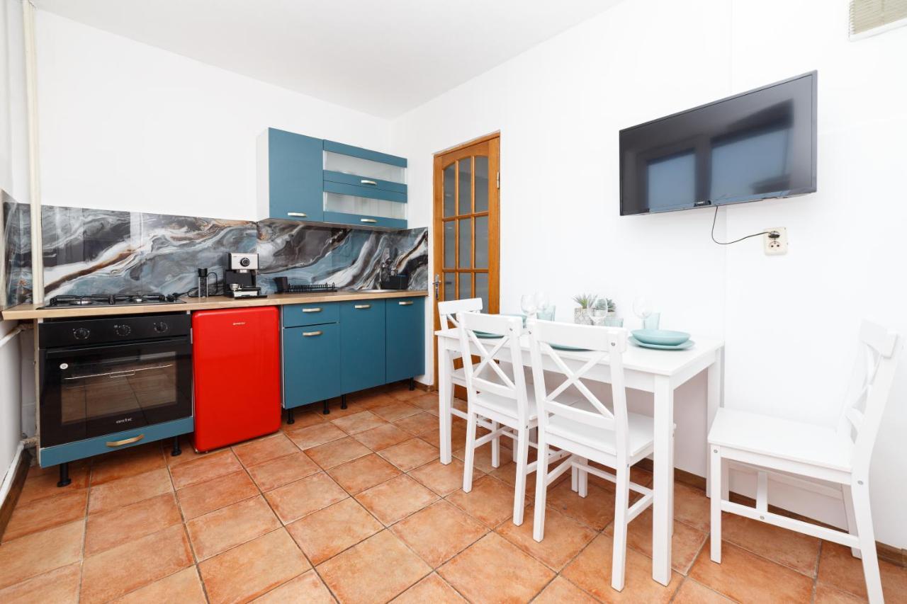 Color Ap Calea Victoriei 12C Apartman Bukarest Kültér fotó
