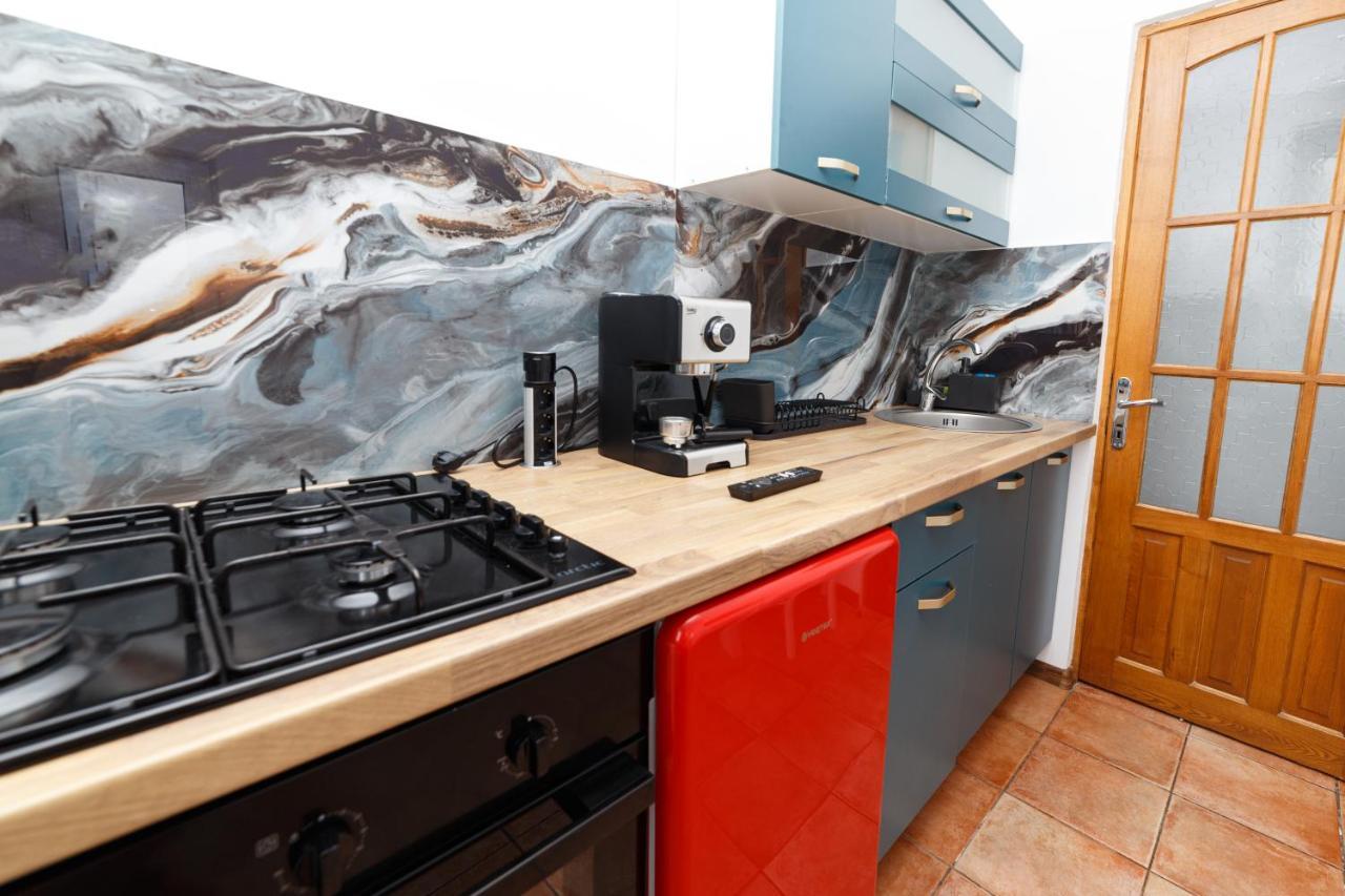 Color Ap Calea Victoriei 12C Apartman Bukarest Kültér fotó